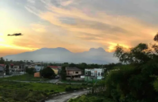 Luxurious Double Deluxe with WIFI near SM Lucena