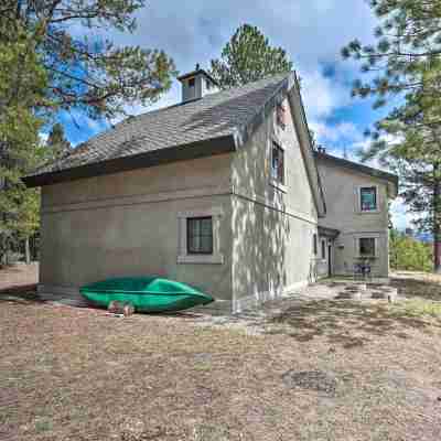 Private Mccall Apartment w/ Mountain View! Hotel Exterior