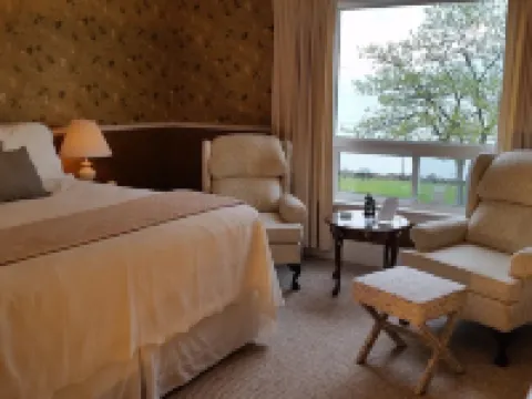 Bayside Inn Hotels in Digby