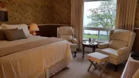 Bayside Inn Hotels in Digby