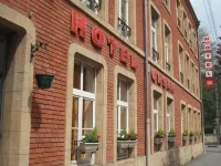 Hotel César Climatisation Dans la majorité des Chambres Centre-Ville Gare Charleville-Mézières