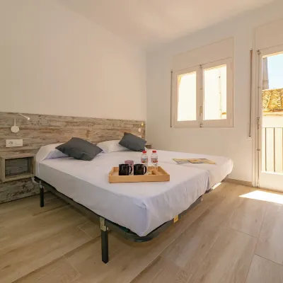 Agi Gloria Rooms โรงแรมใกล้ซิวตาเดญา โรเซส