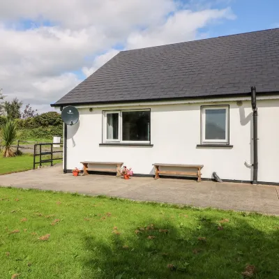 Seachange Annexe Hotels near S&E Farrell Holiday Park Poulshone