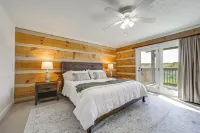 Panoramic Mtn Views: Spacious Tennessee Home! - Hot Tub