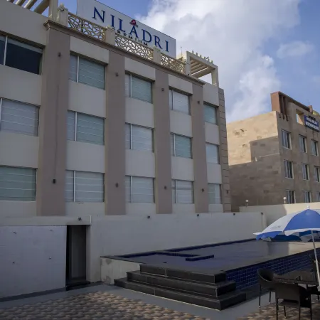 Hotel Niladri Premium