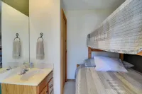 Schuss Mountain Resort Condo Steps to Golf! - Swimmingpools