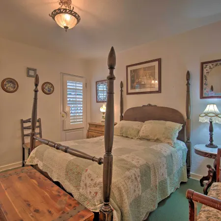 Avalon Escape Everything Within Walking Distance!