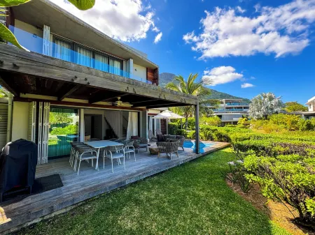 Manta Cove by Horizon Holidays Отели рядом с достопримечательностью «Касела Уорлд оф Адвенчерс»