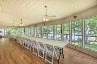 'The B Haus' Lakefront Retreat w/ Boat Ramp! - Parking