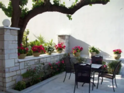 Neda Hotel Hotels near أوليمبيا