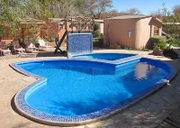 Hotel Takha Takha - 2-Star