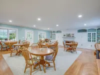 Biddle Point Inn Hotels in Marshall County