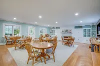 Biddle Point Inn Hotels in Center Township