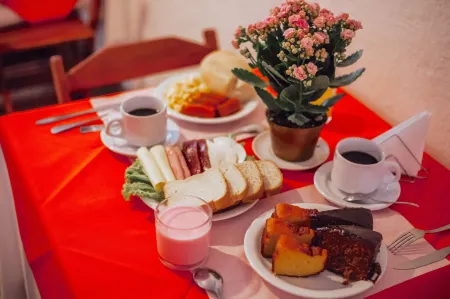 Pousada Rafimar Отели рядом с достопримечательностью «Ilhabela»