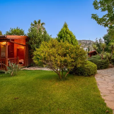 HAYITBÜKÜ AHŞAPEVLERİ Hotels near Palamutbükü Plajı