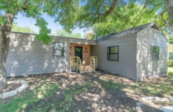 Round Rock Rewind - Cowboy Pool, Fire Pit & Chill Vibes Kalahari DT Round Rock