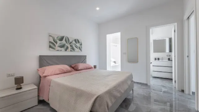 ソーレ アパートメント 4 イン トッレ サン ジョヴァンニ