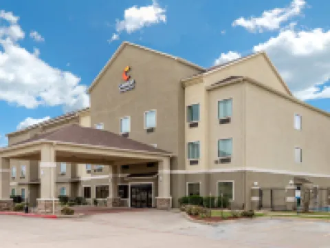 Comfort Inn & Suites Navasota Hotels in Grimes County