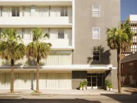 Municipal Grand Hotels near Crawford Square