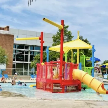 Spacious Family Friendly Retreat Centrally Located with Big Backyard