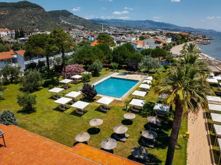 Palm Beach Hotel Отели в г. Kucukkuyu