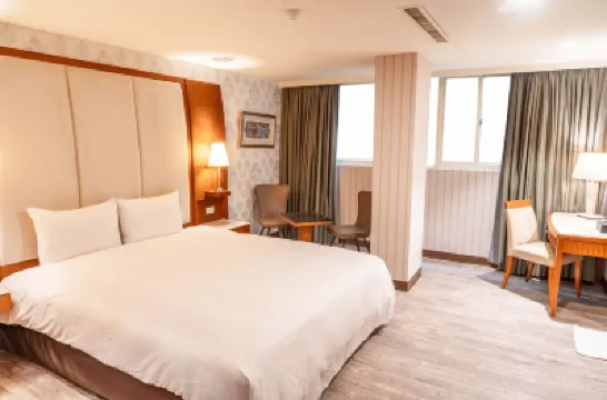 Elegance Hotel Hotels near Neihu District