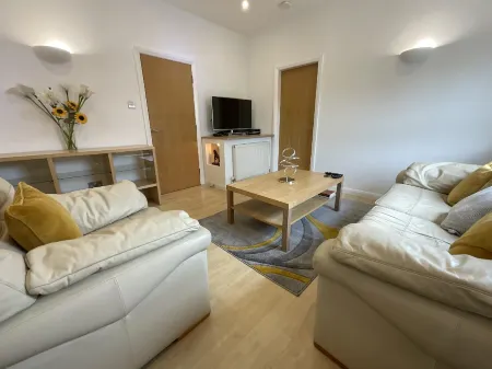 Earle House Serviced Apartments