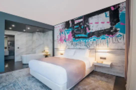 메시에 53 호텔 예레반