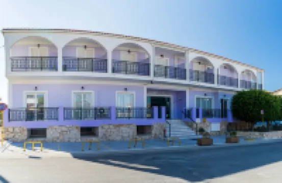 โรงแรม เอเลียนา