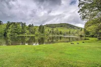 7 Mi to Ski Sapphire Valley: Resort-Style Retreat - que admiten mascotas
