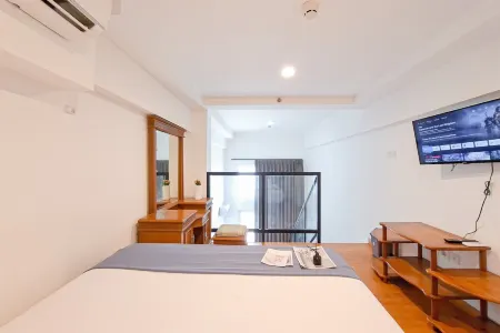 Cozy Stay and Comfy Studio Loft Kingland Avenue Apartment