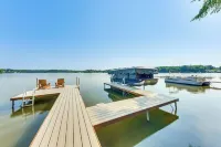 Fish, Swim & Explore: Mukwonago Lake House! - Homestays