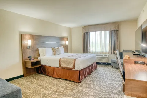 Evergreen Inn & Suites Hotels in Monroe