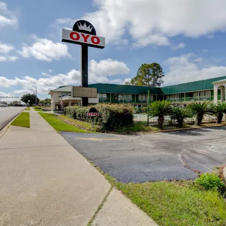 OYO Hotel Douglas GA US-441