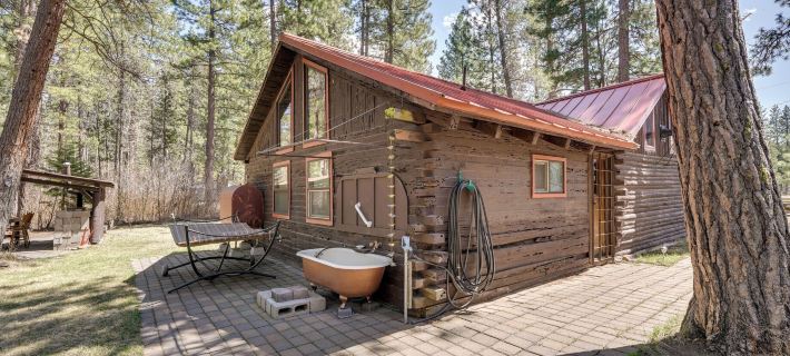 Remote Escape Klamath Falls Cabin by Lake and Hikes Ξενοδοχεία στην πόλη Klamath County