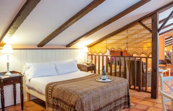 弗拉克魯茲酒店