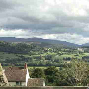 Peacock Cottage, Pet Friendly,  Black Mountain Range, nestled on Brecon Beacons Others