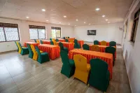 Trisek Hotel Hôtels à : Kijungu Village