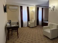 Yoshlik Hotel Hotel di Navoi