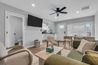 2 Min to Beach with Towels+ Linens,  AC,  BBQ Grill,  Keurig Coffee