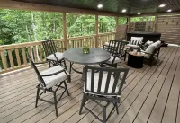 NEW CABIN-boat parking, 5 min to State Park & golf