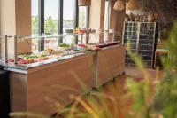 Hayat Sky Hotel Rust - breakfast