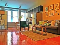 Chic Downtown Studio! 4 Min Walk to Waterfront!