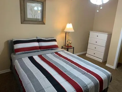 Historic Comfortable apartment (near Hospital 2nd Floor)