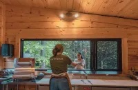Huttopia Les 2 Lacs - Laurentides Các khách sạn ở Saint-Faustin-Lac-Carre