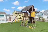 Mango Bungalow Sleeps 8 2 Community Pools