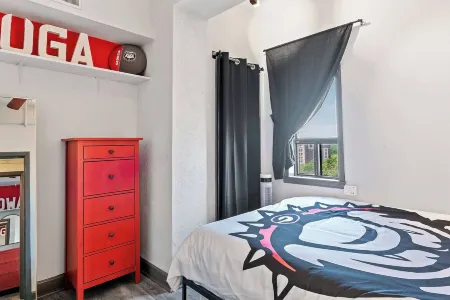 Home is Where the Arch is Across from Uga!