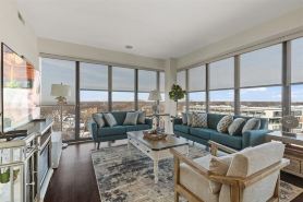 "Bliss of Evanston" 180°view, 2BDR +2Bath UrbanLux