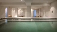 Lucy Hotel - Pools