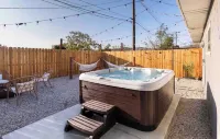 Mystical Oasis: *HOT TUB* Walk to Town | Closest To Park